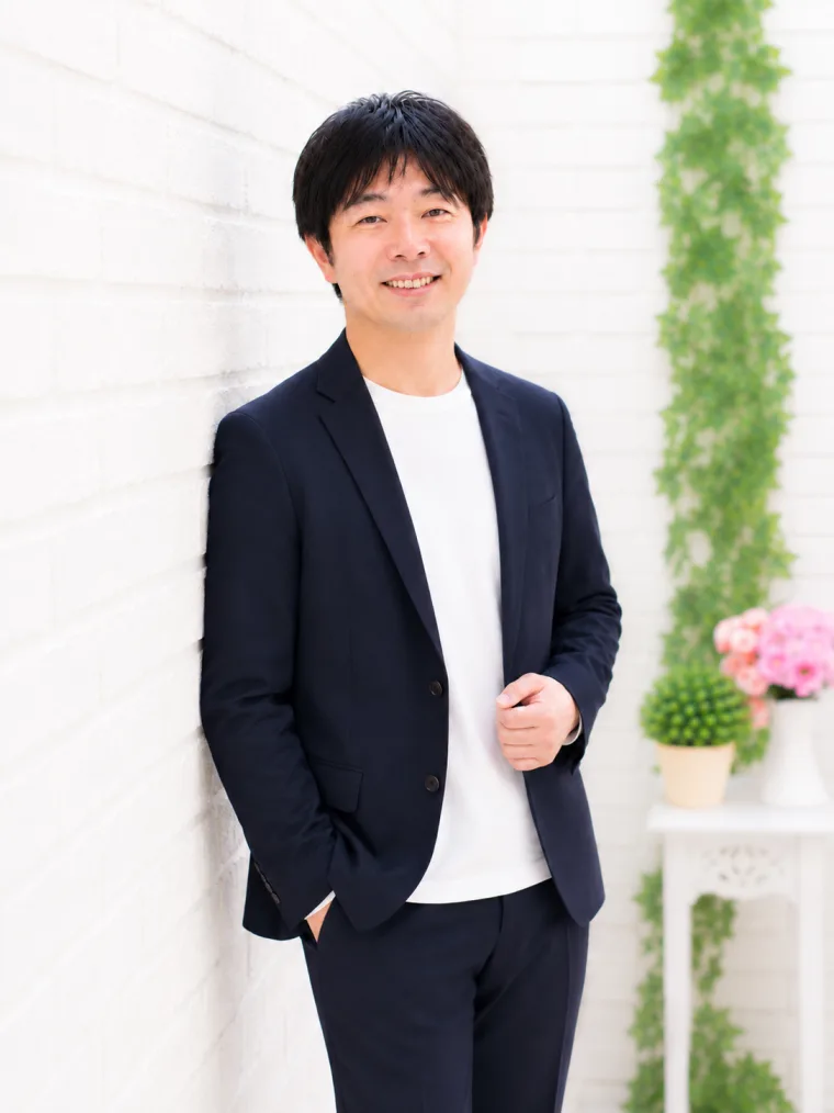 外見コンサル後の男性の別ポーズ写真